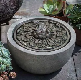 Campania M-Series Medallion Fountain